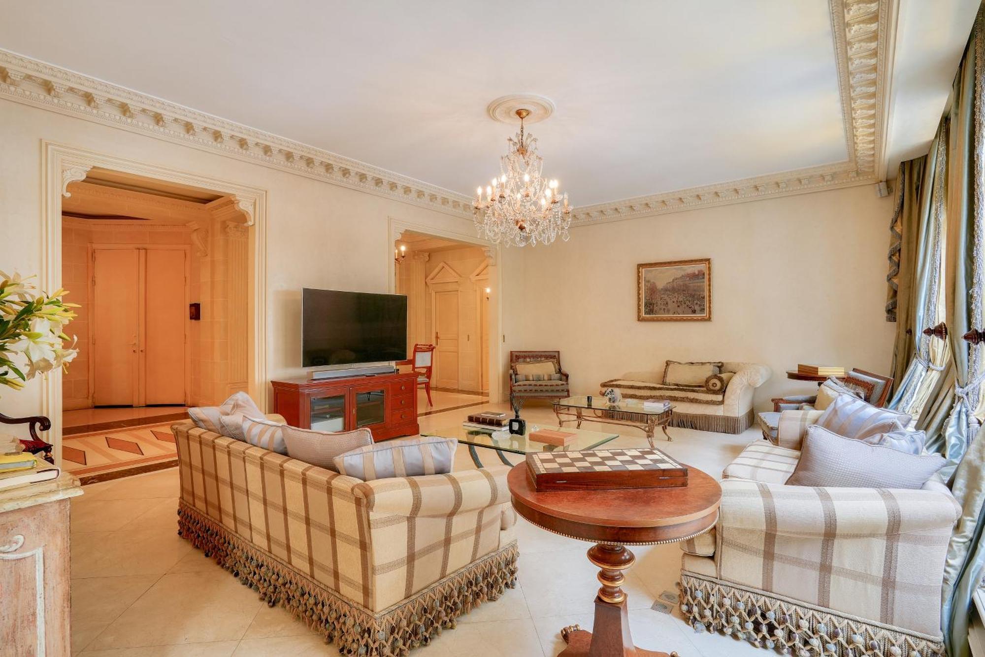 Appartamento Royal Montaigne Parigi