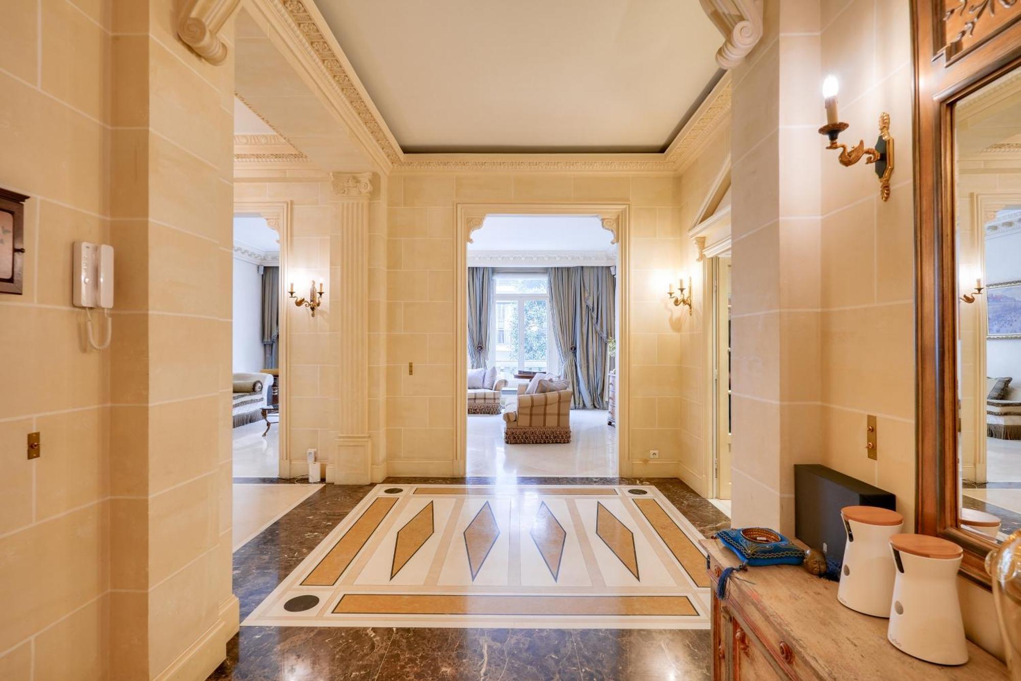Appartamento Royal Montaigne