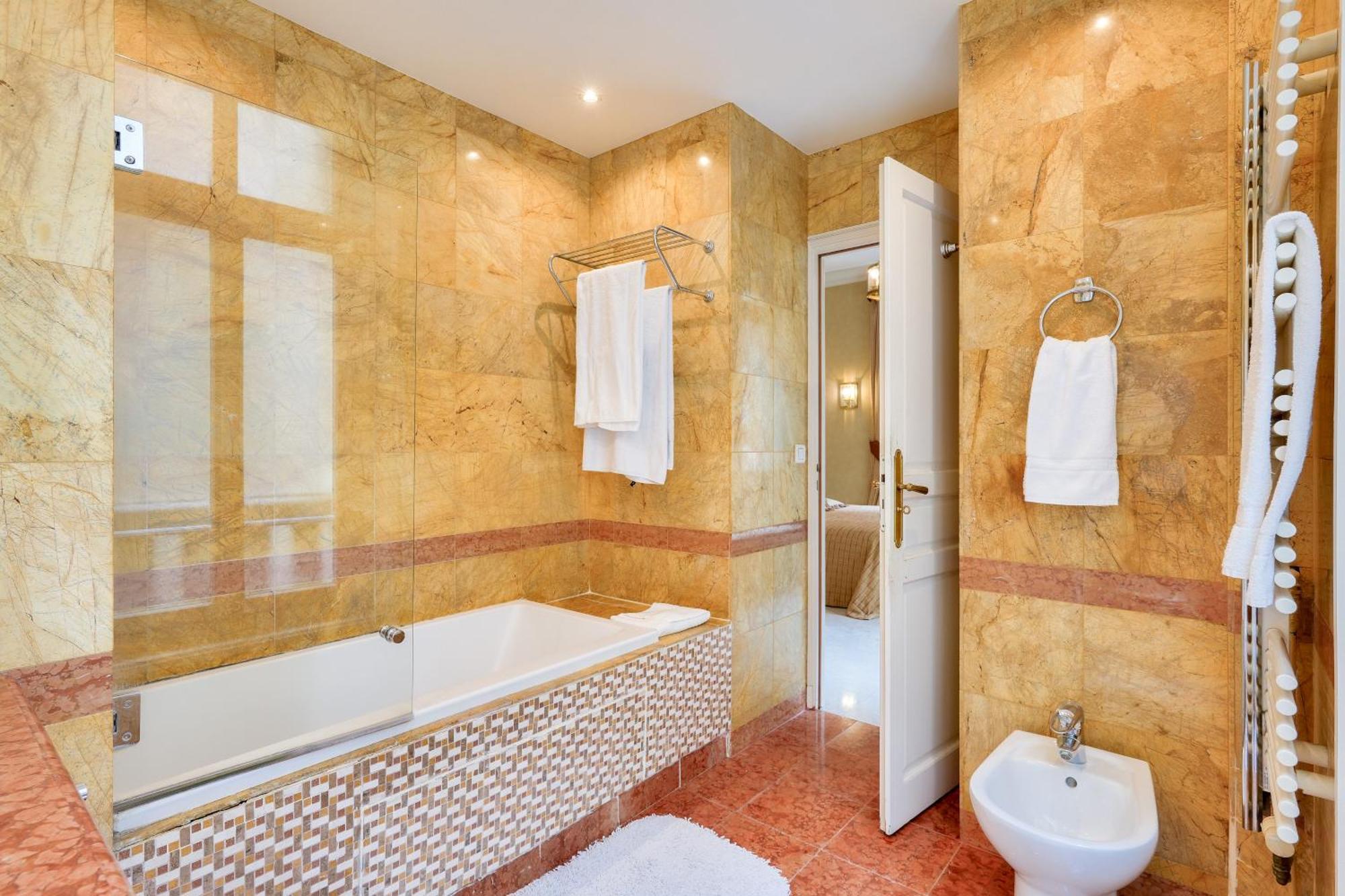 Appartamento Royal Montaigne